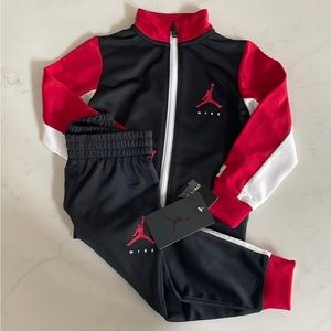 Jordan 2 piece set